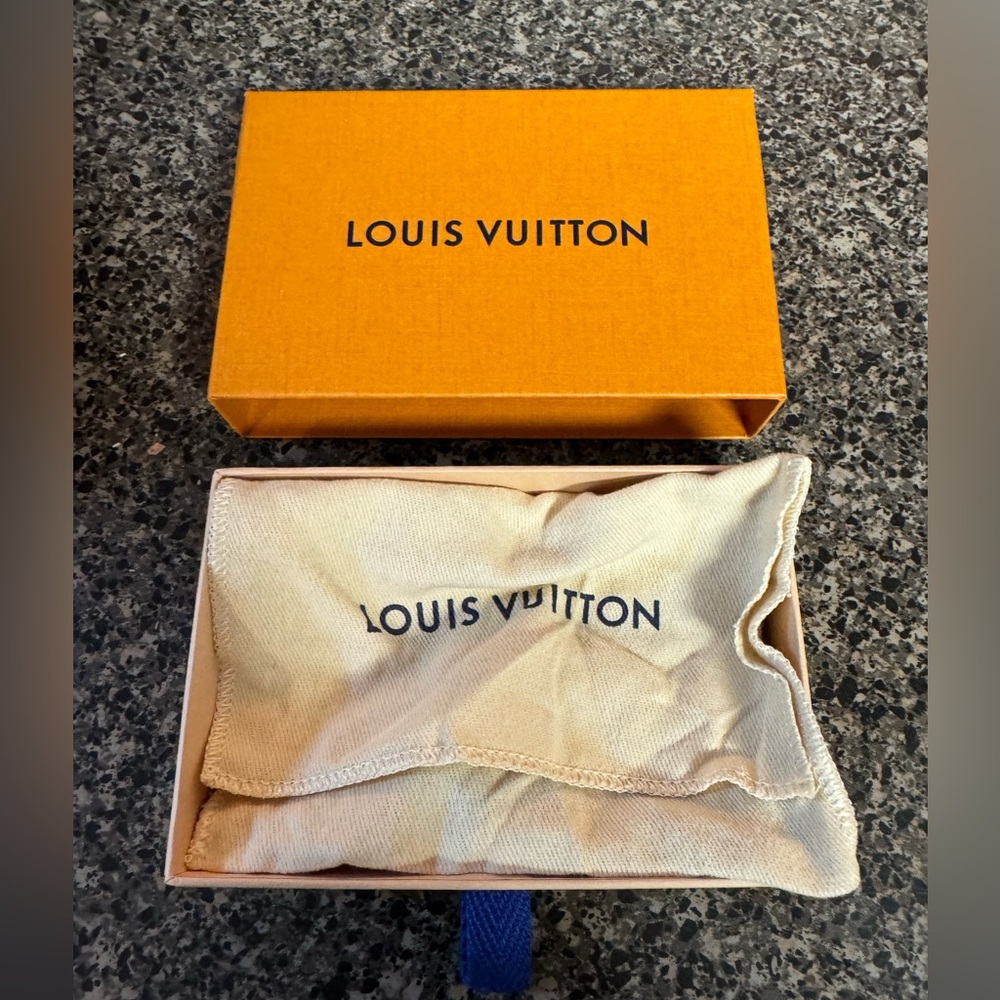 Women’s Louis Vuitton padlock bracelet